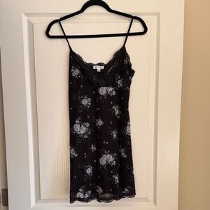 Black Floral Lace-Trim Mini Slip Dress - Unbranded